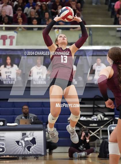 Thumbnail 3 in College Station vs. A&M Consolidated (UIL 5A Volleyball Division II Regional Final) photogallery.