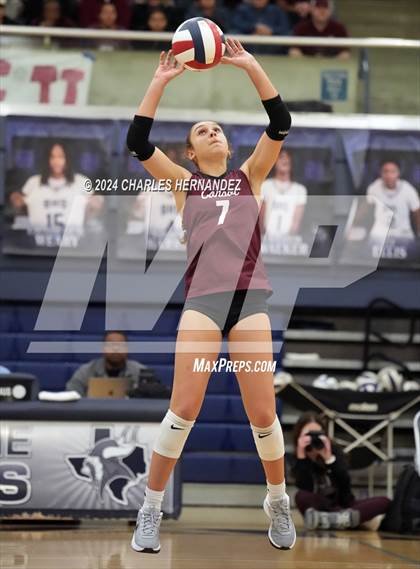 Thumbnail 3 in College Station vs. A&M Consolidated (UIL 5A Volleyball Division II Regional Final) photogallery.