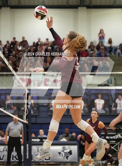 Thumbnail 3 in College Station vs. A&M Consolidated (UIL 5A Volleyball Division II Regional Final) photogallery.