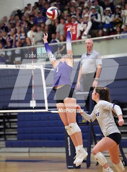 Thumbnail 1 in College Station vs. A&M Consolidated (UIL 5A Volleyball Division II Regional Final) photogallery.