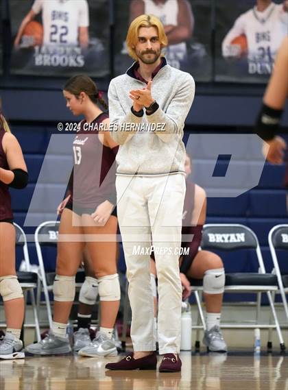 Thumbnail 2 in College Station vs. A&M Consolidated (UIL 5A Volleyball Division II Regional Final) photogallery.
