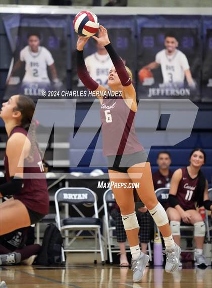 Thumbnail 3 in College Station vs. A&M Consolidated (UIL 5A Volleyball Division II Regional Final) photogallery.