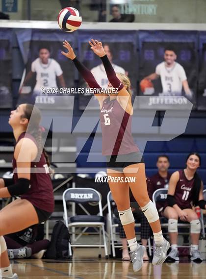 Thumbnail 1 in College Station vs. A&M Consolidated (UIL 5A Volleyball Division II Regional Final) photogallery.