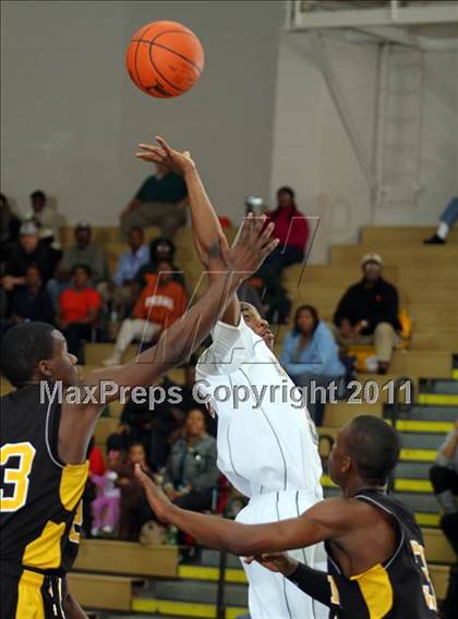 Thumbnail 3 in Timberland vs. Dillon photogallery.