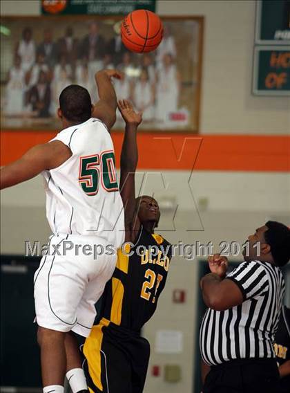 Thumbnail 3 in Timberland vs. Dillon photogallery.