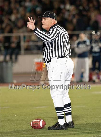 Thumbnail 2 in St. Francis vs. Bellarmine Prep (CIF CCS Open Division Final) photogallery.