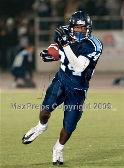 Thumbnail 3 in St. Francis vs. Bellarmine Prep (CIF CCS Open Division Final) photogallery.