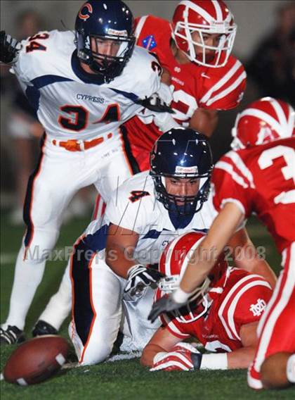 Thumbnail 1 in Cypress vs. Mater Dei photogallery.