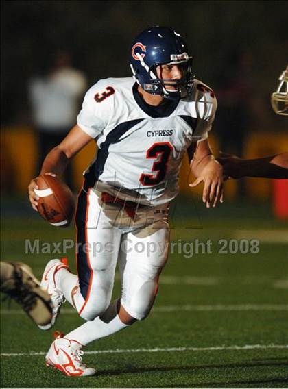 Thumbnail 2 in Cypress vs. Mater Dei photogallery.