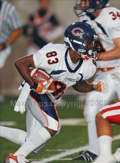 Thumbnail 3 in Cypress vs. Mater Dei photogallery.