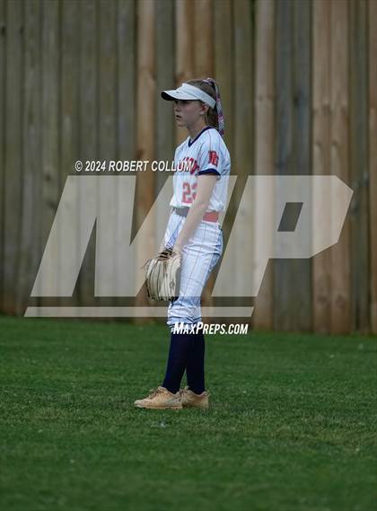Thumbnail 3 in West Union vs Pine Grove (MHSAA 1A Round 3 - Game 1) photogallery.