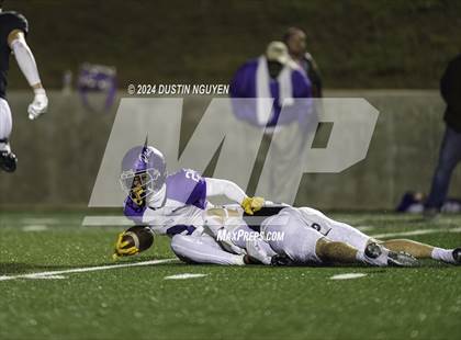 Thumbnail 1 in College Station vs. Lufkin (UIL Football 5A D1 Region III Area Round) photogallery.