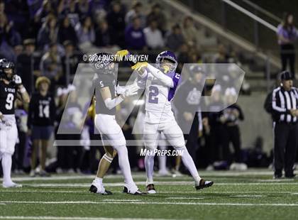 Thumbnail 1 in College Station vs. Lufkin (UIL Football 5A D1 Region III Area Round) photogallery.