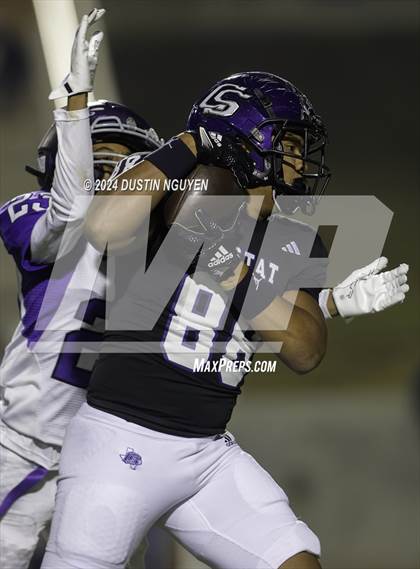 Thumbnail 2 in College Station vs. Lufkin (UIL Football 5A D1 Region III Area Round) photogallery.