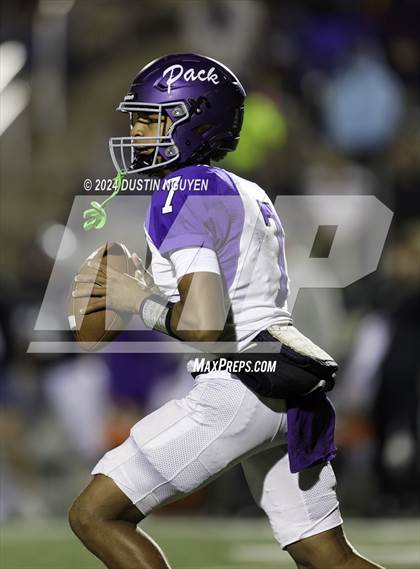 Thumbnail 1 in College Station vs. Lufkin (UIL Football 5A D1 Region III Area Round) photogallery.
