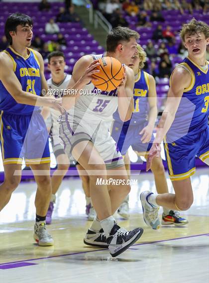 Thumbnail 2 in Lehi vs. Orem (UHSAA 5A Quarterfinal) photogallery.