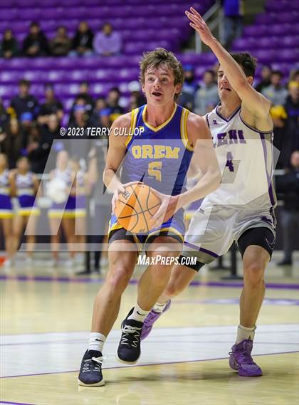 Thumbnail 2 in Lehi vs. Orem (UHSAA 5A Quarterfinal) photogallery.
