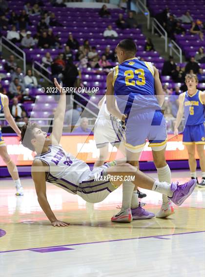 Thumbnail 2 in Lehi vs. Orem (UHSAA 5A Quarterfinal) photogallery.