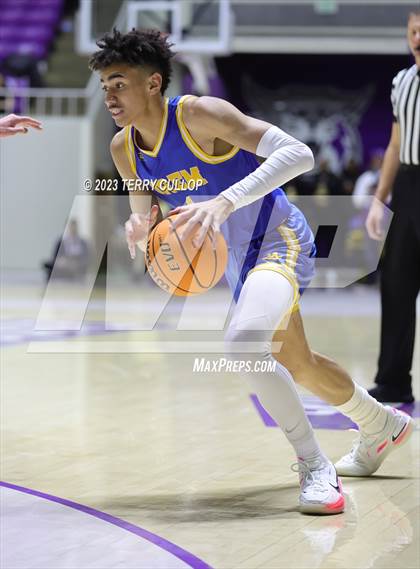 Thumbnail 2 in Lehi vs. Orem (UHSAA 5A Quarterfinal) photogallery.