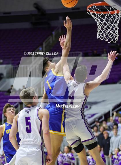 Thumbnail 1 in Lehi vs. Orem (UHSAA 5A Quarterfinal) photogallery.