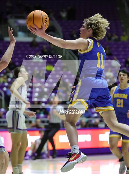 Thumbnail 2 in Lehi vs. Orem (UHSAA 5A Quarterfinal) photogallery.