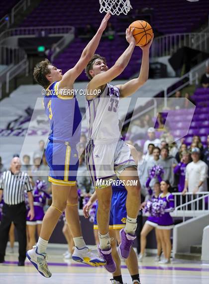 Thumbnail 1 in Lehi vs. Orem (UHSAA 5A Quarterfinal) photogallery.