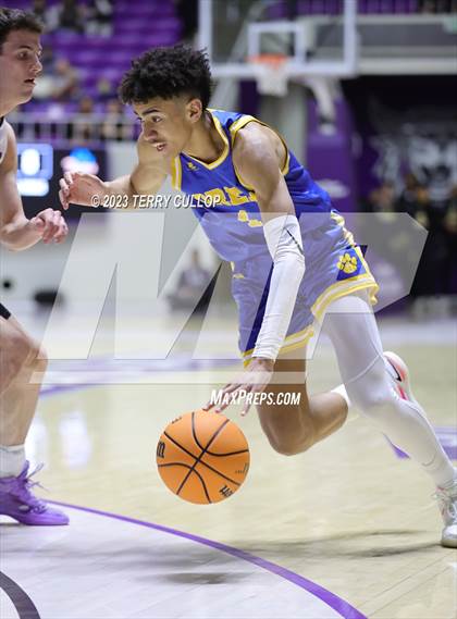 Thumbnail 2 in Lehi vs. Orem (UHSAA 5A Quarterfinal) photogallery.