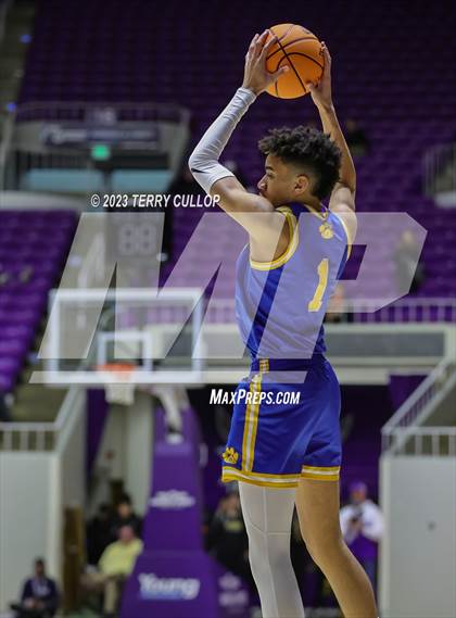 Thumbnail 1 in Lehi vs. Orem (UHSAA 5A Quarterfinal) photogallery.