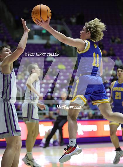 Thumbnail 3 in Lehi vs. Orem (UHSAA 5A Quarterfinal) photogallery.