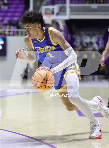 Thumbnail 3 in Lehi vs. Orem (UHSAA 5A Quarterfinal) photogallery.