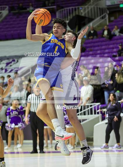 Thumbnail 2 in Lehi vs. Orem (UHSAA 5A Quarterfinal) photogallery.