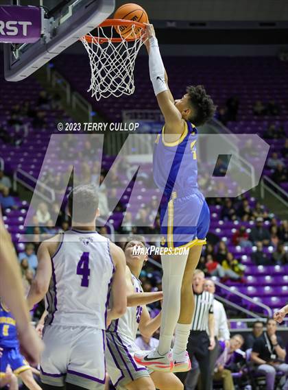 Thumbnail 1 in Lehi vs. Orem (UHSAA 5A Quarterfinal) photogallery.