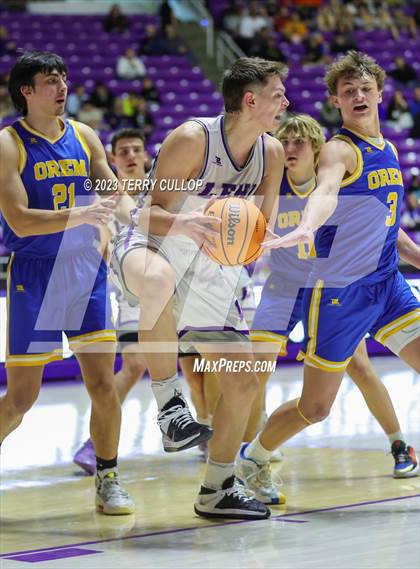 Thumbnail 1 in Lehi vs. Orem (UHSAA 5A Quarterfinal) photogallery.
