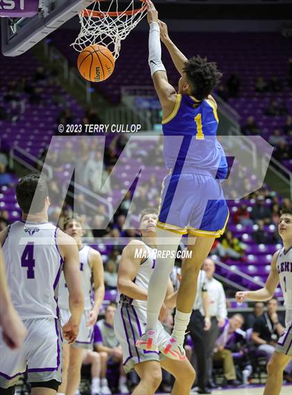 Thumbnail 3 in Lehi vs. Orem (UHSAA 5A Quarterfinal) photogallery.