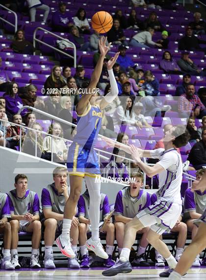 Thumbnail 1 in Lehi vs. Orem (UHSAA 5A Quarterfinal) photogallery.