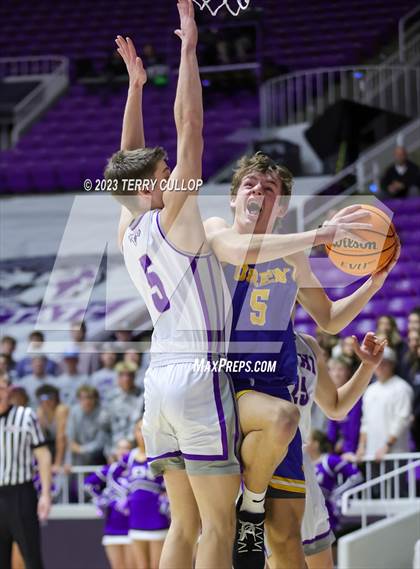 Thumbnail 3 in Lehi vs. Orem (UHSAA 5A Quarterfinal) photogallery.