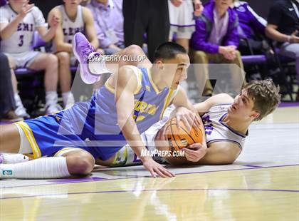 Thumbnail 3 in Lehi vs. Orem (UHSAA 5A Quarterfinal) photogallery.
