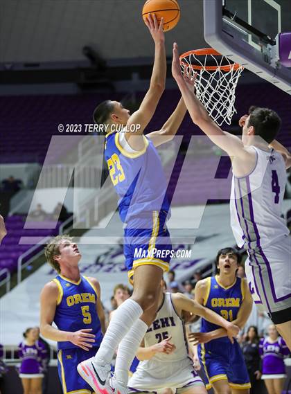 Thumbnail 2 in Lehi vs. Orem (UHSAA 5A Quarterfinal) photogallery.