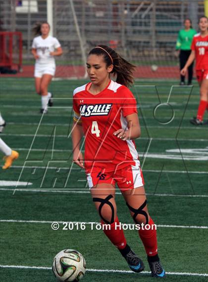 Thumbnail 1 in Arcadia vs La Salle photogallery.