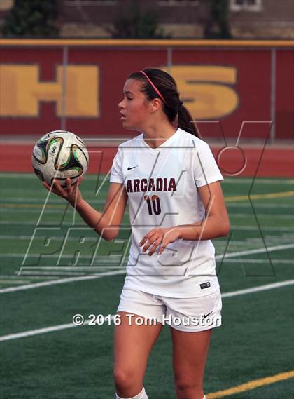 Thumbnail 3 in Arcadia vs La Salle photogallery.