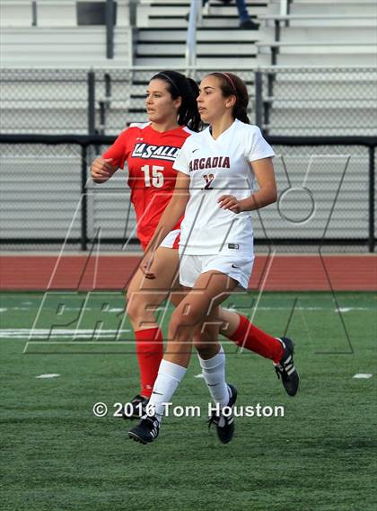 Thumbnail 2 in Arcadia vs La Salle photogallery.
