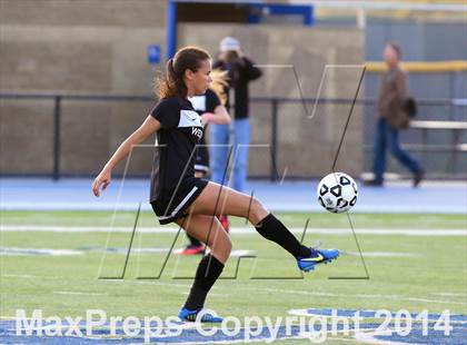 Thumbnail 3 in La Costa Canyon vs. Westview (CIF SDS Open Division Final) photogallery.