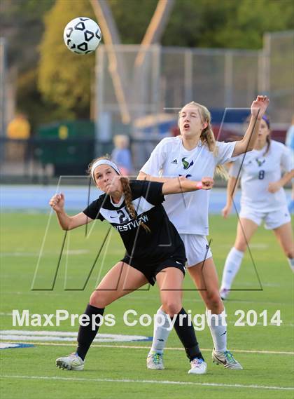 Thumbnail 3 in La Costa Canyon vs. Westview (CIF SDS Open Division Final) photogallery.