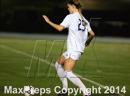 Thumbnail 3 in La Costa Canyon vs. Westview (CIF SDS Open Division Final) photogallery.