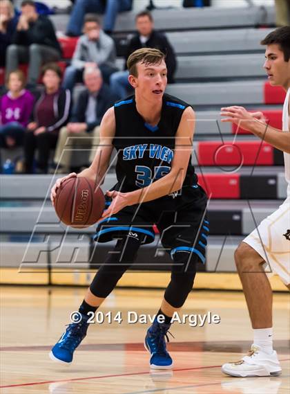 Thumbnail 1 in Davis vs. Sky View (Utah Elite 8) photogallery.