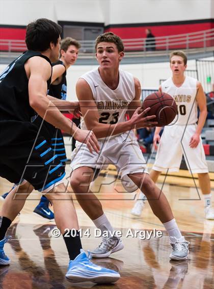 Thumbnail 1 in Davis vs. Sky View (Utah Elite 8) photogallery.