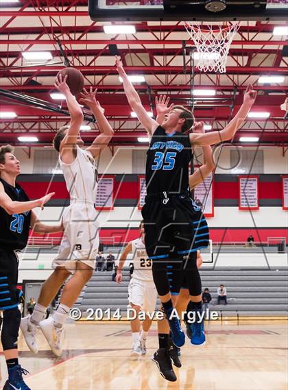 Thumbnail 3 in Davis vs. Sky View (Utah Elite 8) photogallery.
