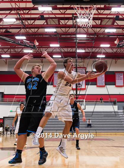 Thumbnail 3 in Davis vs. Sky View (Utah Elite 8) photogallery.