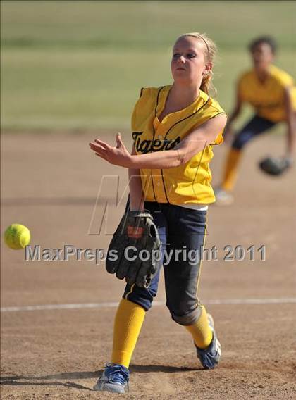 Thumbnail 2 in Pioneer @ Inderkum photogallery.