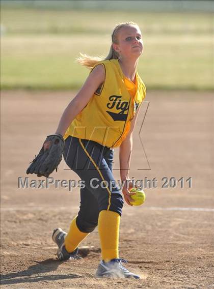 Thumbnail 2 in Pioneer @ Inderkum photogallery.